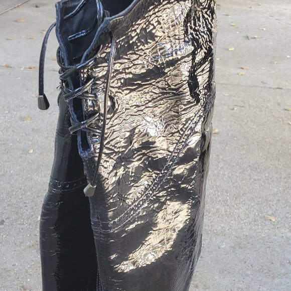 Tall boots - Picture 4 of 5